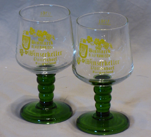 Bismarck Blaufrankisch bee hive wine glass